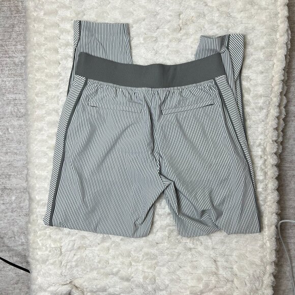 Athleta Brooklyn Textured Ankle Pants Gray White Stripe Women's Size 0P - Picture 4 of 6